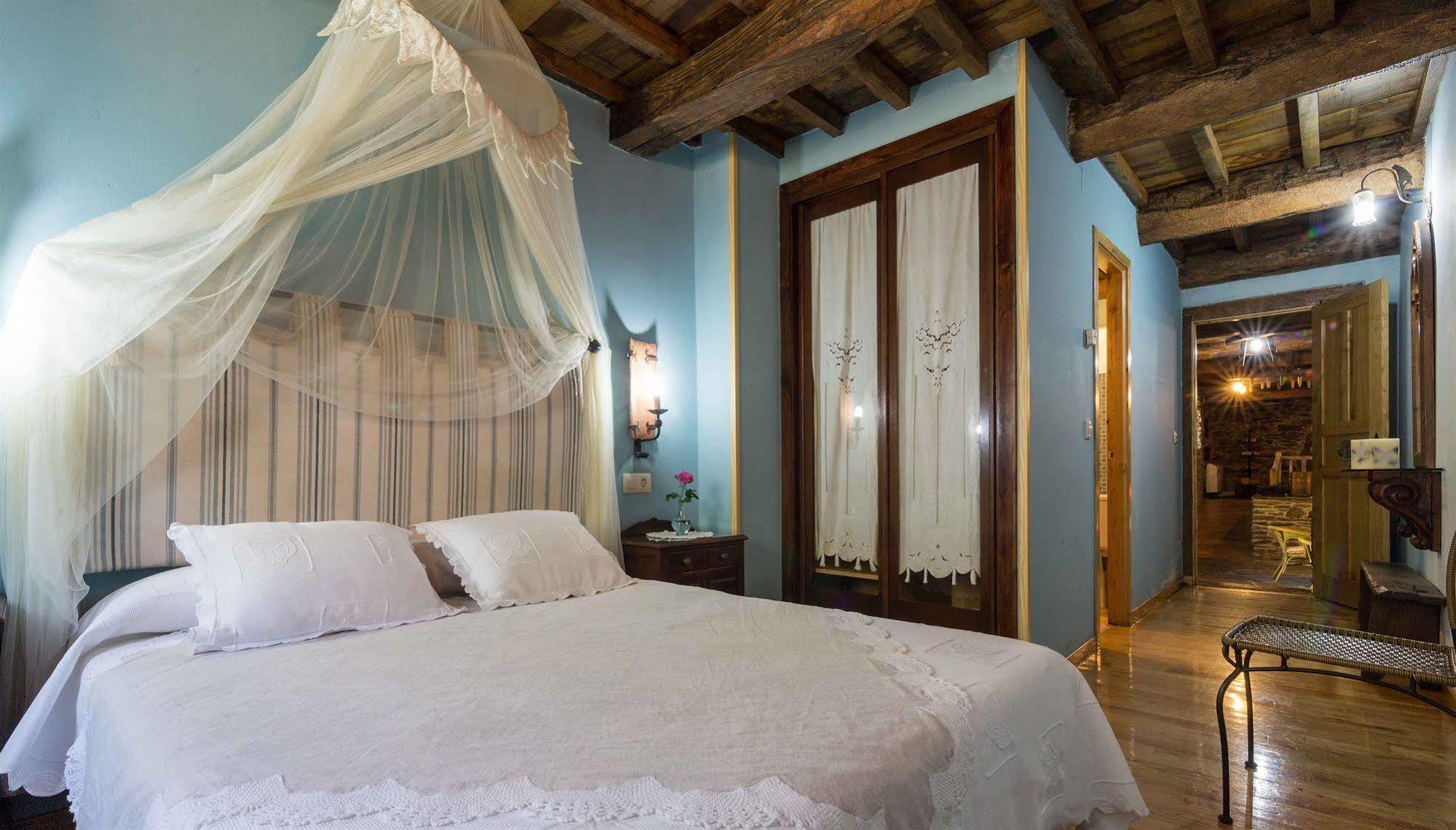 O Muino De Pena Hotel O Pino Buitenkant foto